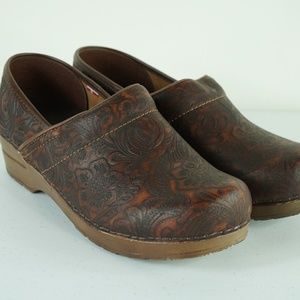 Sanita Gwenore Womens Clogs Brown Leather Floral
